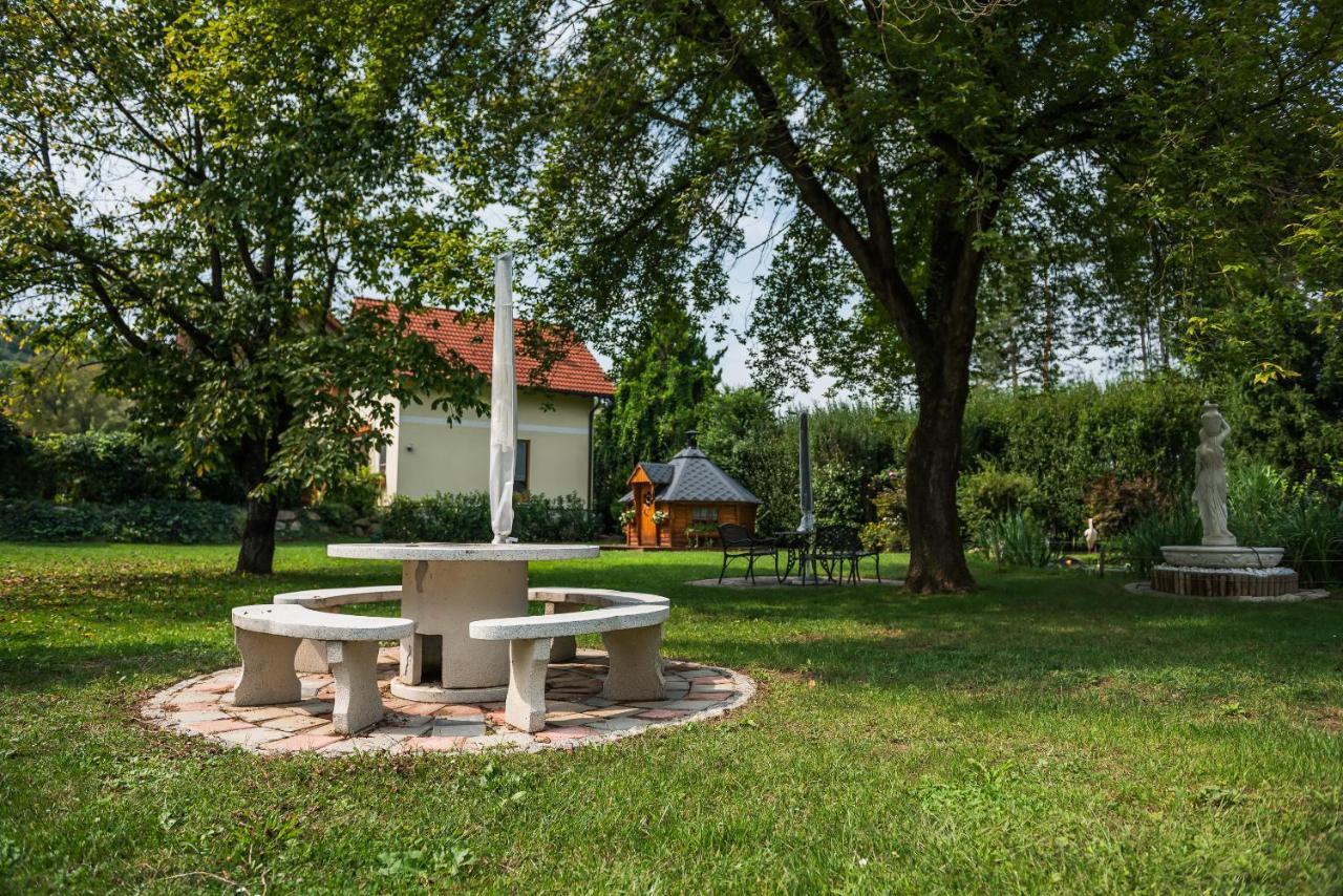 Ferienanlage Beatrix Stegersbach Exteriör bild